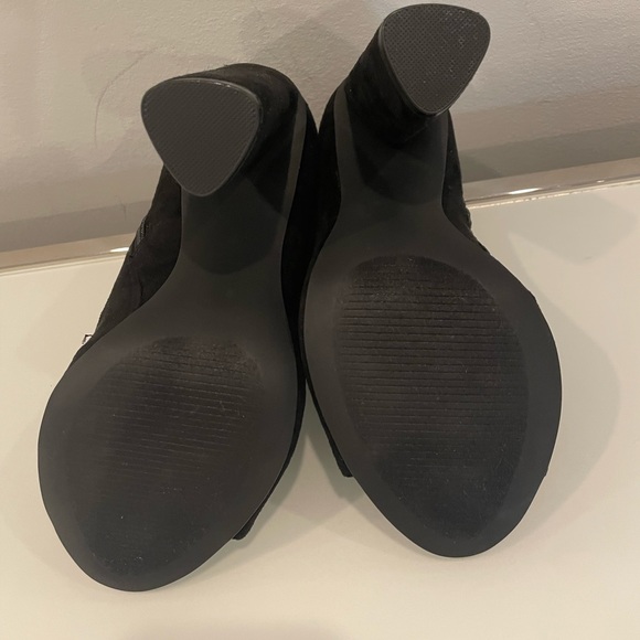 NWOT Black Steve Madden Tawnie Caged Heel Bootie - New w/outbox. Never worn. - Picture 8 of 9